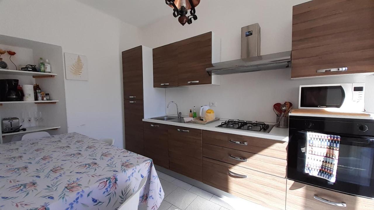 Flora Apartment มอลตราซิโอ ภายนอก รูปภาพ